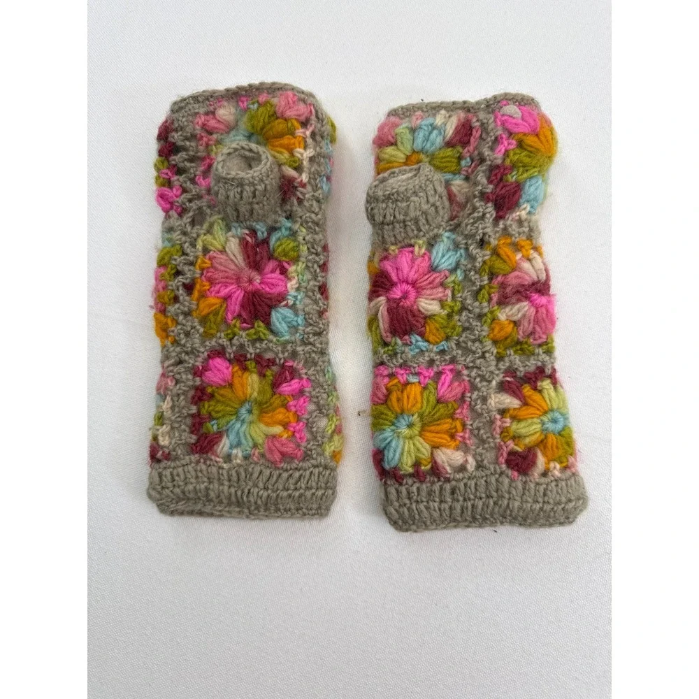 Crochet Fingerless Gloves Womens Multicolor 100% Wool Boho Rainbow